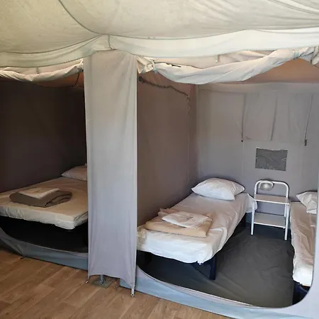 De La Vallee Du Doux Campingplatz