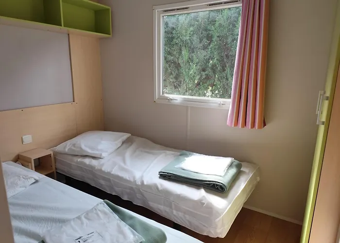 De La Vallée Du Doux