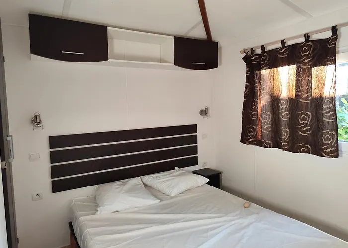 Camping De La Vallée Du Doux *